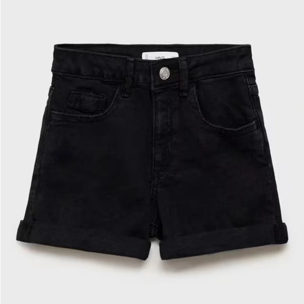 Mango Chip Shorts - Picture 1 of 8